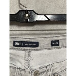 BKE Jeans Men 30x34 Gray Light Denim Jake Straight Preppy Buckle Stretch Whisker